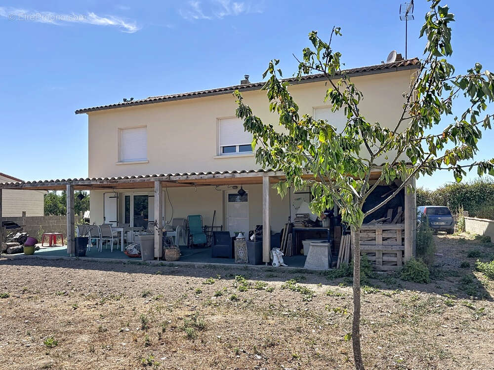 Maison à SAINT-HILAIRE-LA-PALUD