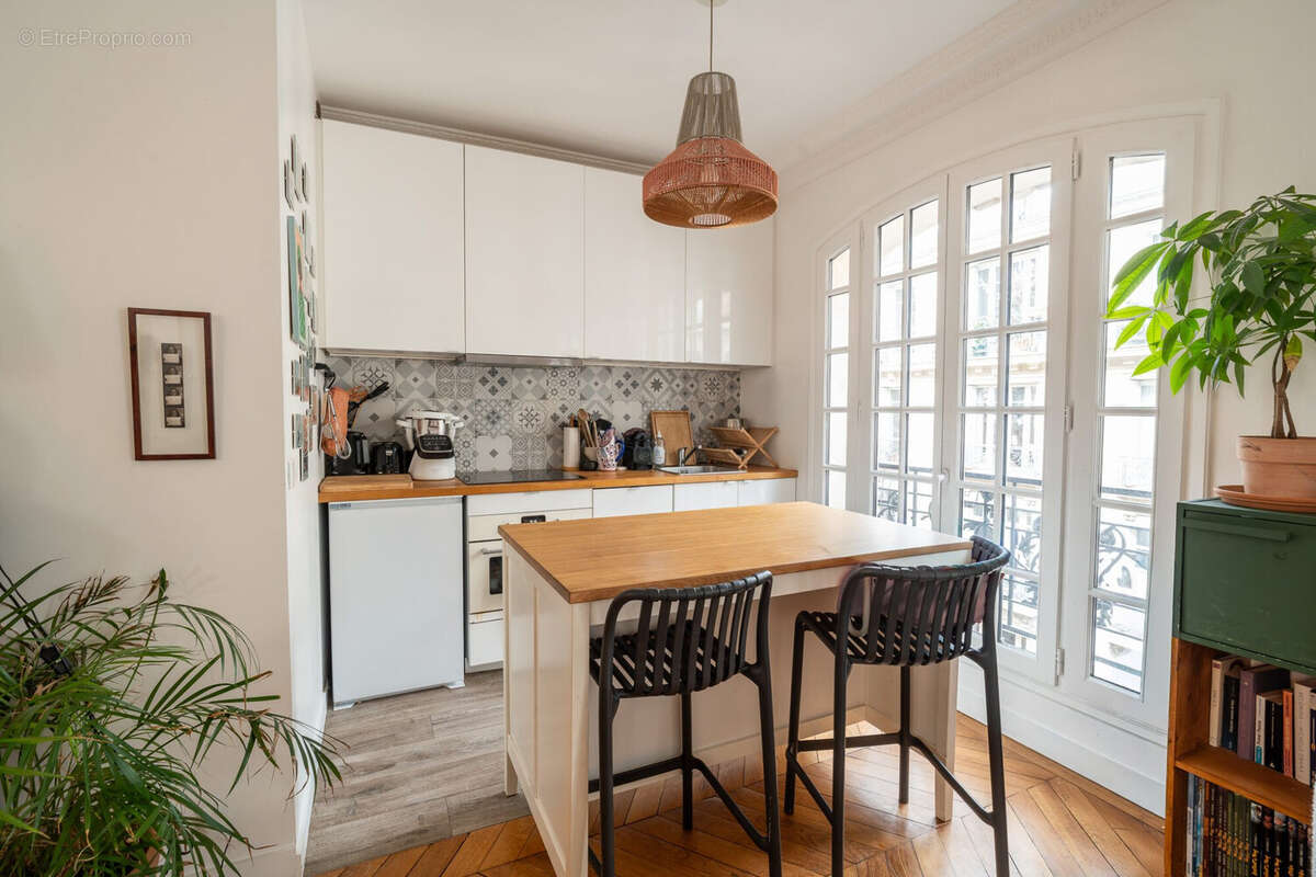 Appartement à PARIS-18E