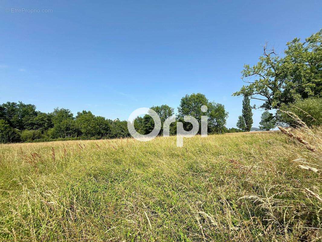 Maison à LES QUATRE-ROUTES-DU-LOT