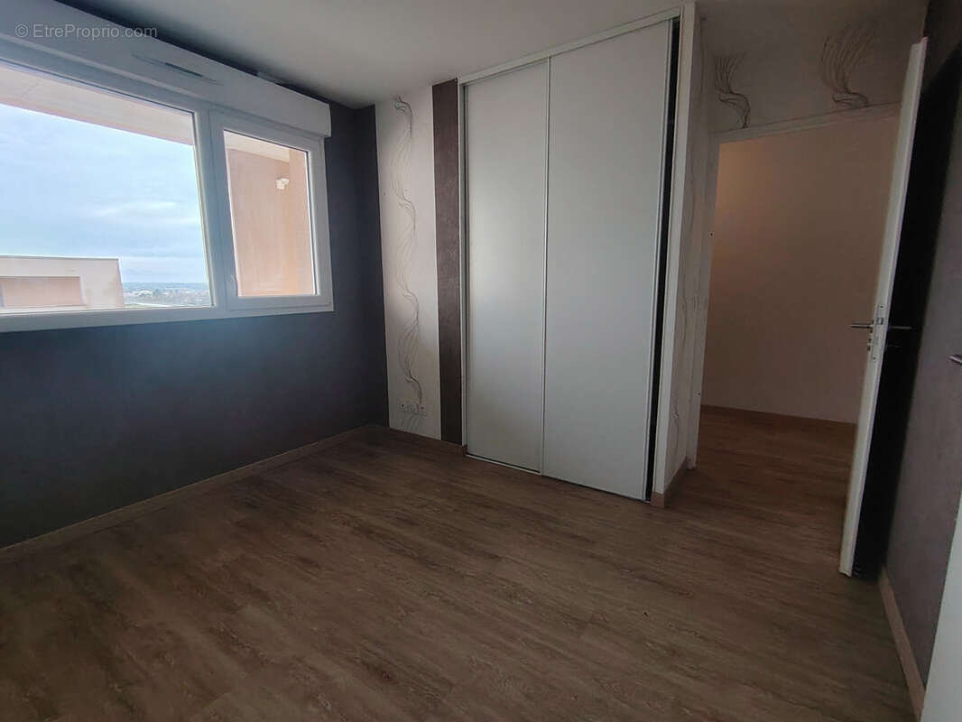 Appartement à COLOMBELLES