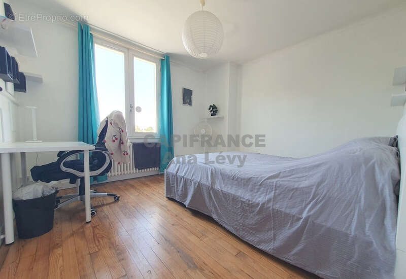 Maison 165m², garage aménagé en studio, parcelle de plus de 1100m² - photo 9