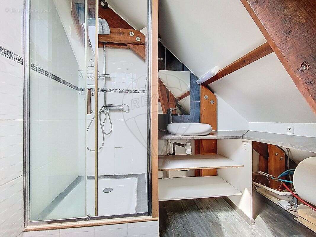 Appartement à PONT-SUR-YONNE