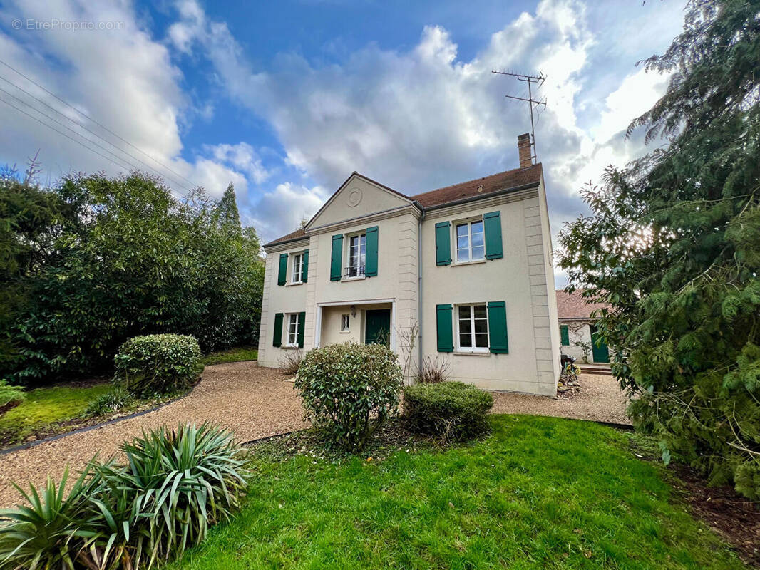 Maison à SAINT-LEGER-EN-YVELINES