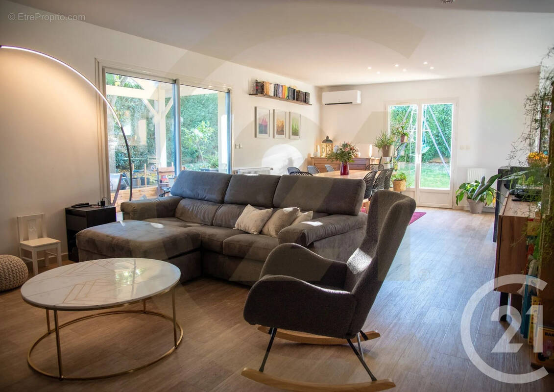 Maison à BOURGOIN-JALLIEU