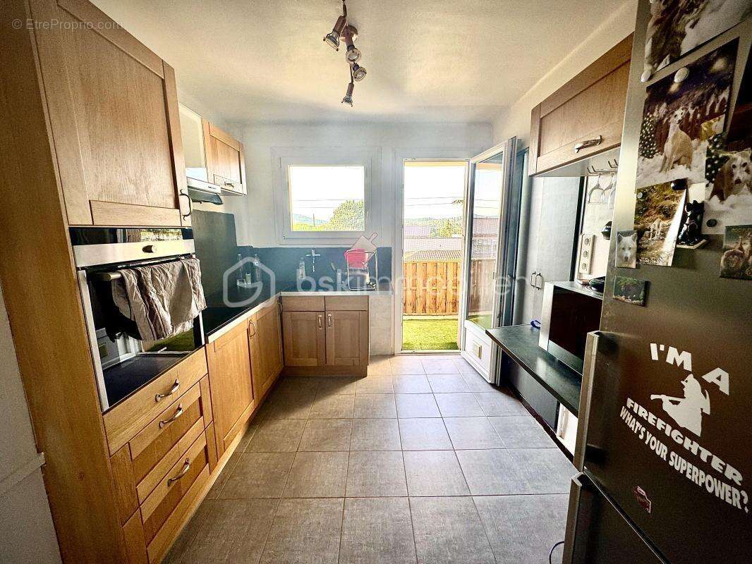 Magnifique appartement  81m² 4 pièces avec un garage, parking, 2 terrasses et une cave - photo 4