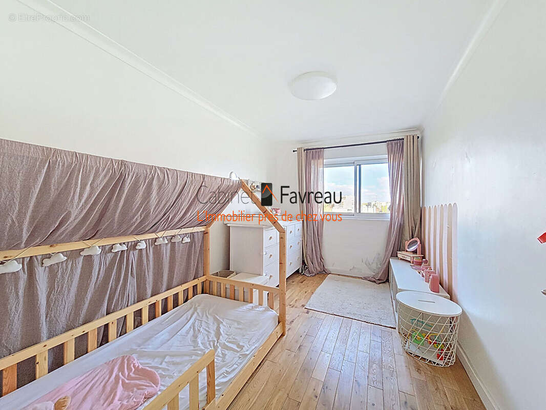 Appartement à FRESNES