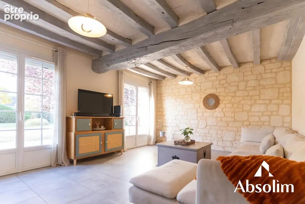 Maison 7 pièces 205 m² à vendre à Vivy (49680) - photo 2