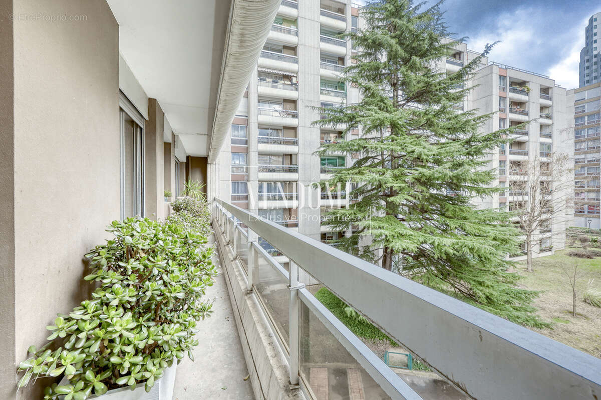 Appartement à PARIS-19E