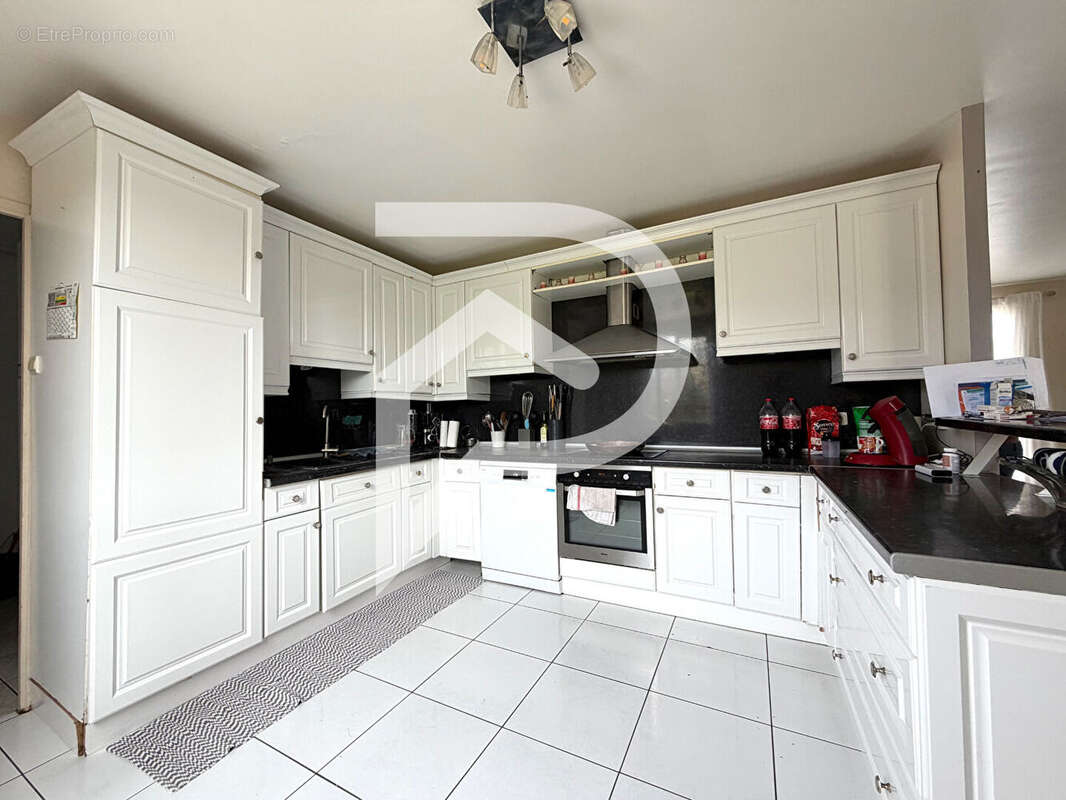 Maison Allonne 8 pièce(s) 142 m2 - photo 4