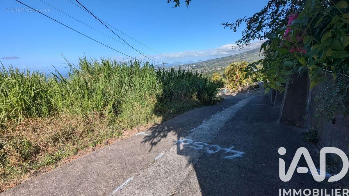 Photo 4 - Terrain à SAINT-DENIS