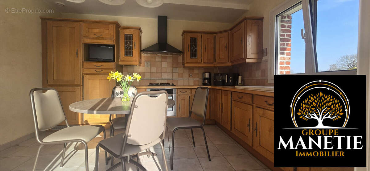 Maison à AIX-NOULETTE