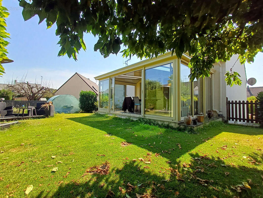 Maison Saint Berthevin 5 pièce(s) 90 m2 - photo 2