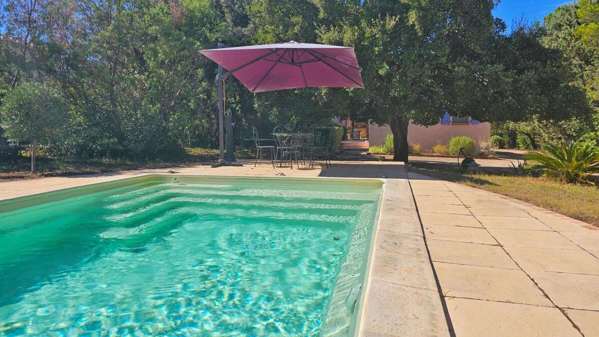 Maison à LE CANNET-DES-MAURES