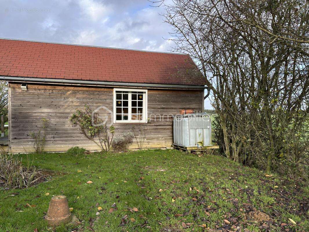 Maison à CHARONVILLE