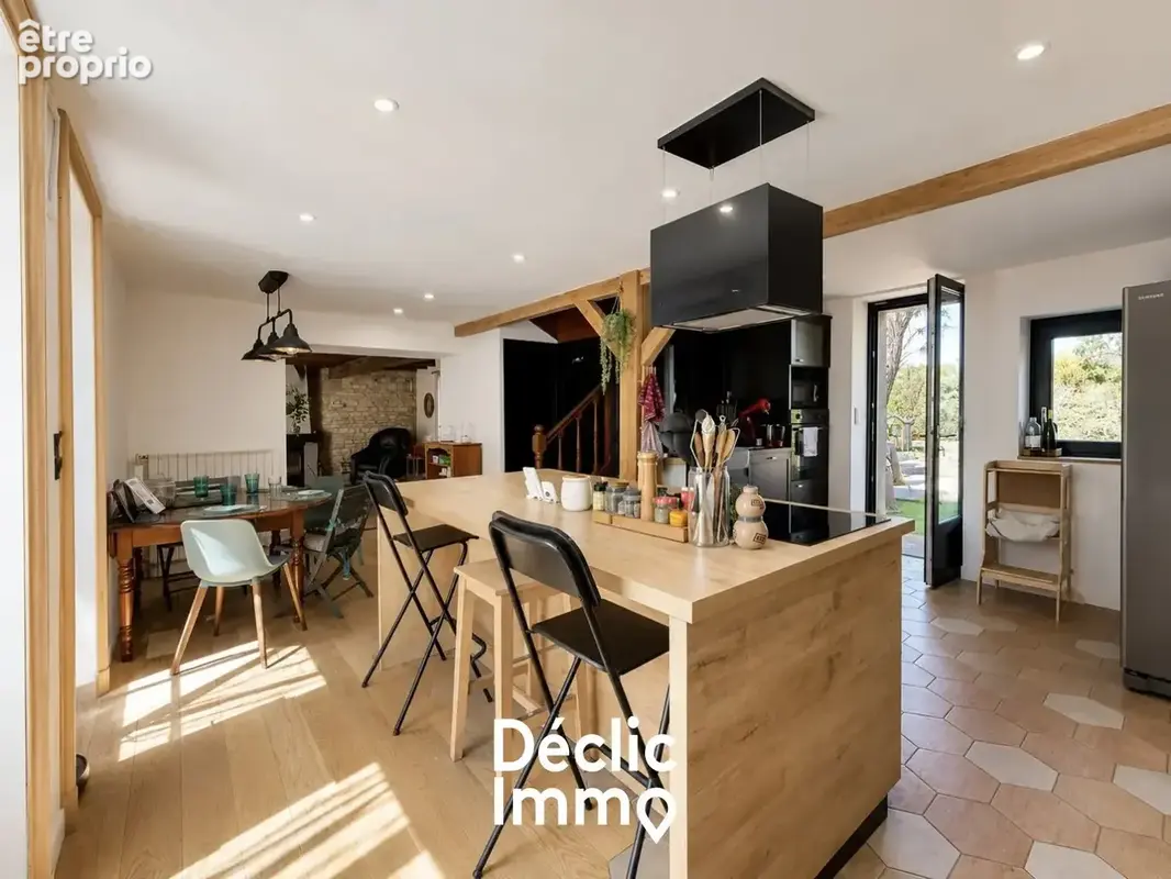 Maison de caractère rénovée avec piscine et grand jardin - photo 8