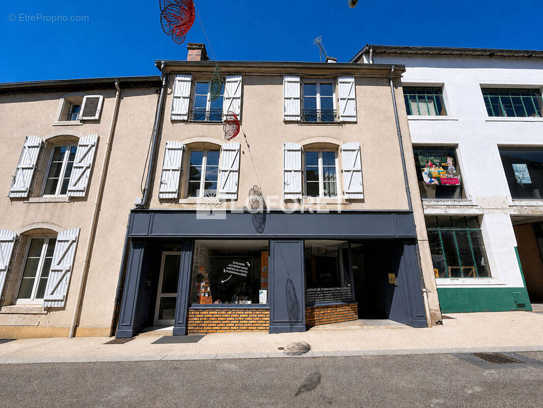 Appartement à NEUFCHATEAU