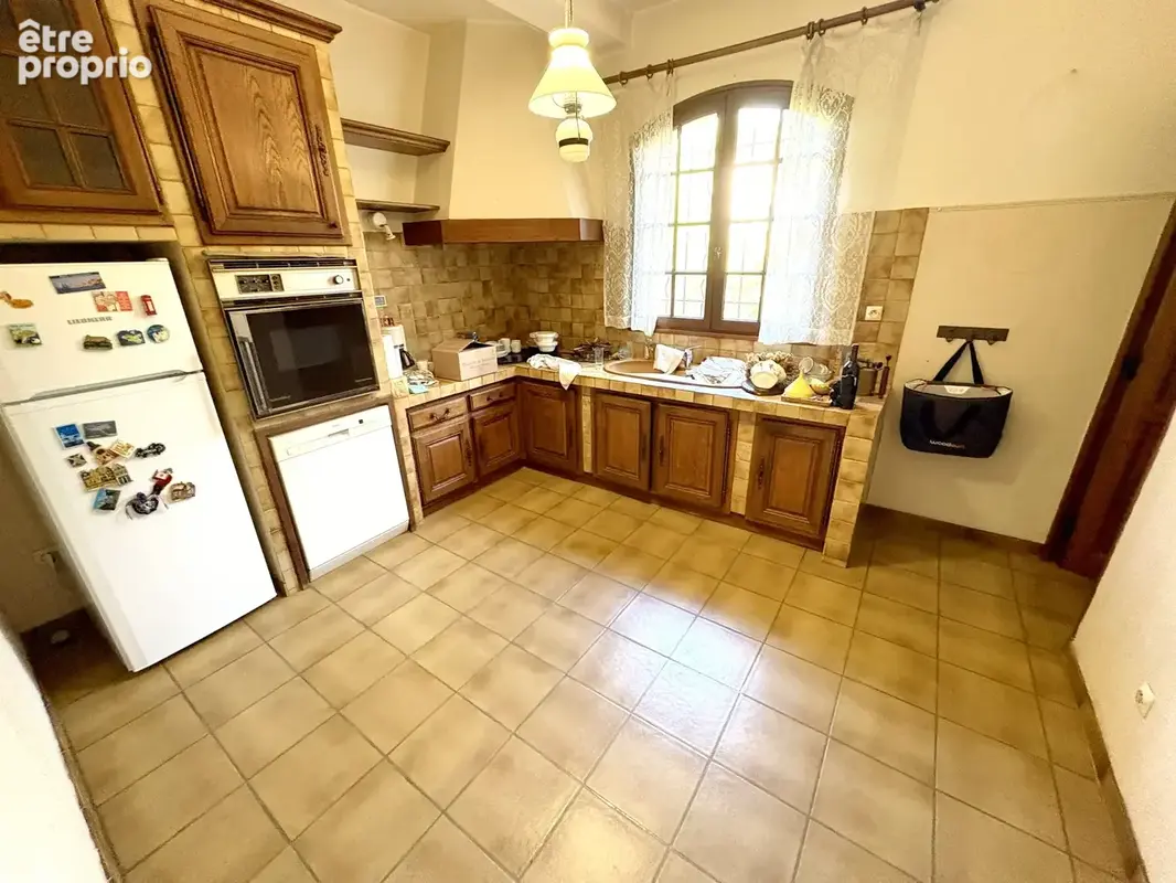 Maison 6 pièces, 4 chambres, Vue dégagée - Toulon Ouest Les Arènes - photo 8