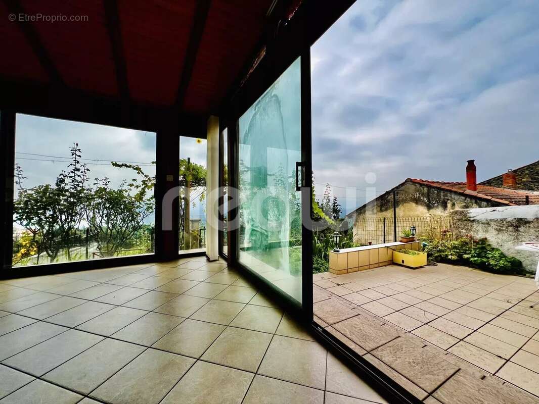 Maison à CHATEAUGAY