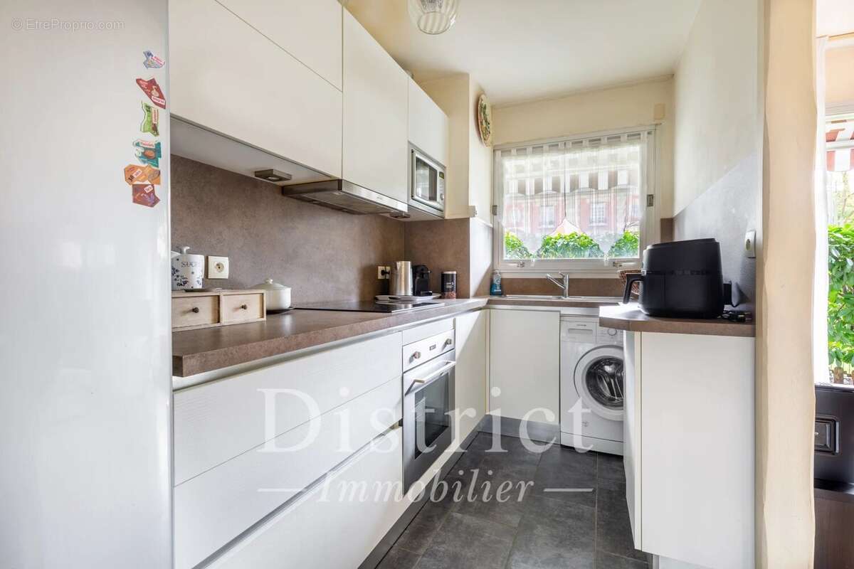 Appartement à ASNIERES-SUR-SEINE