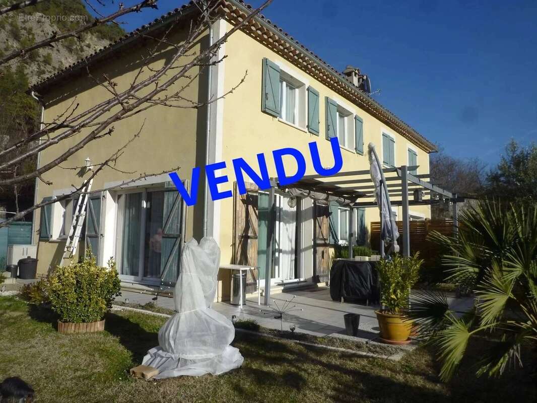 Maison à TOUET-SUR-VAR