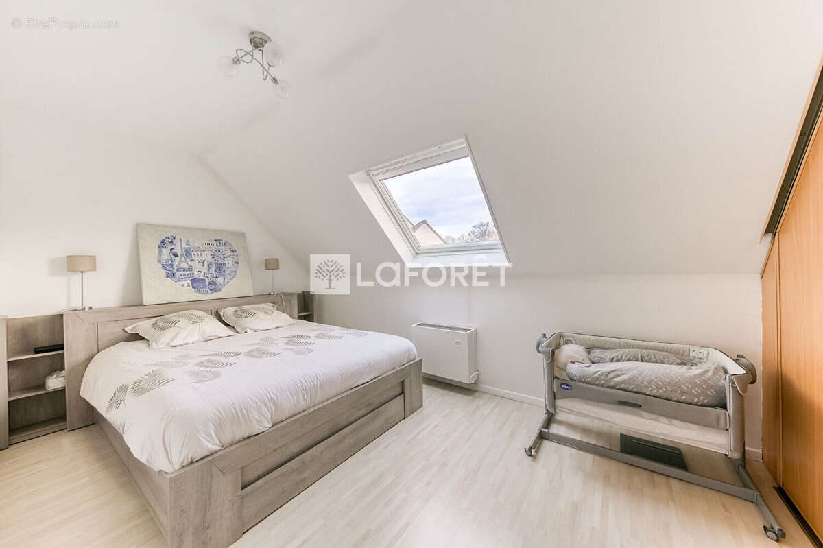 Appartement à EMERAINVILLE