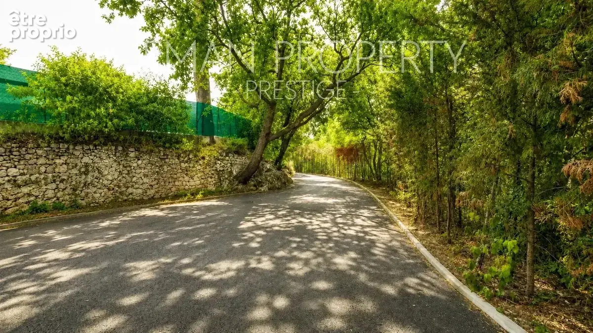 Le cannet – appartement de charme dans une villa bourgeoise avec ascenseur - photo 16