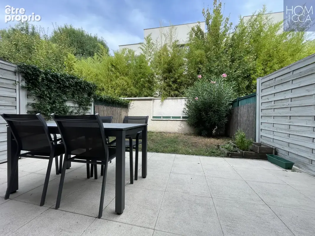 69410 champagne-au-mont-d'or - centre - appartement t3 duplex type maison de ville +garage+ parking - photo 8