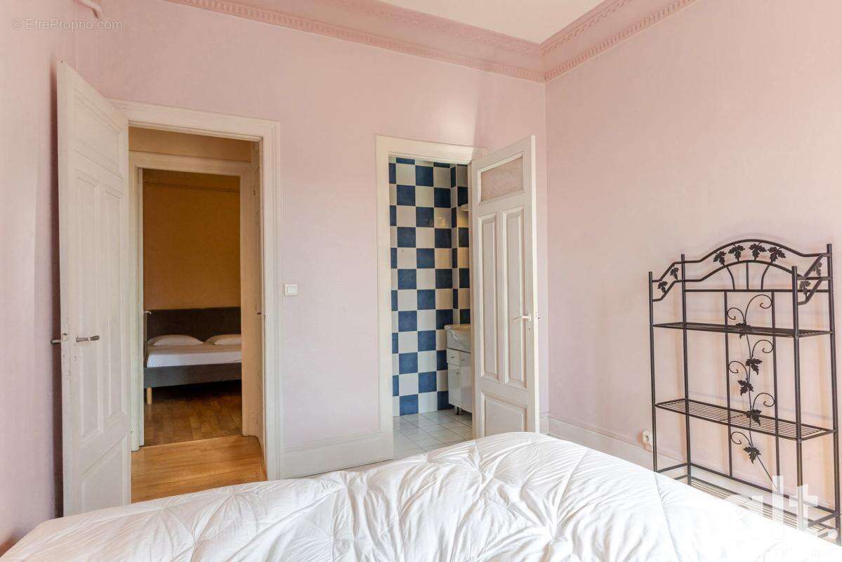 Appartement bourgeois à Annecy — 6 pièces et 4 balcons - photo 14
