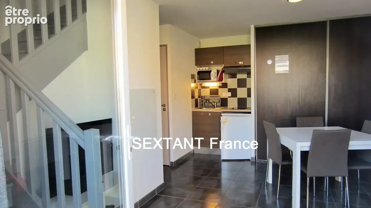 Exclusivite - villa t2 34 m².  meublée. terrasse. parking. - photo 2