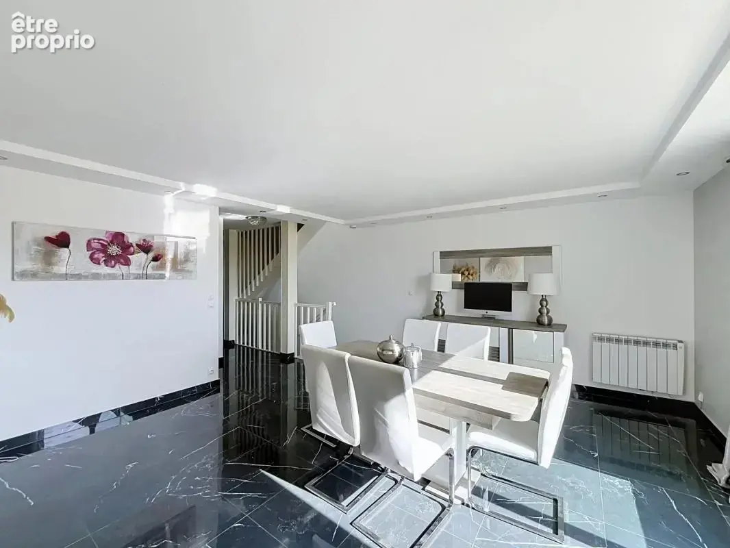 Duplex moderne, faibles charges à Montigny-le-Bretonneux - photo 3