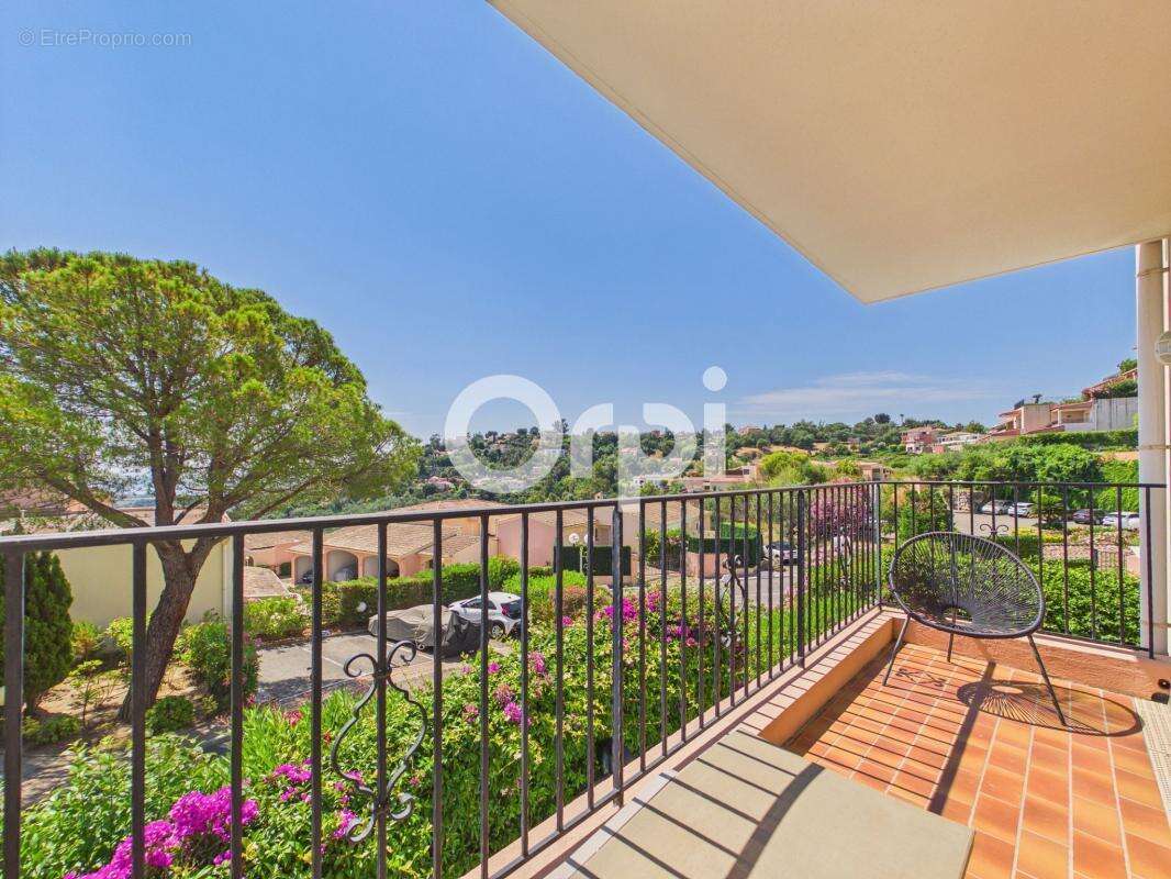 Appartement à MANDELIEU-LA-NAPOULE