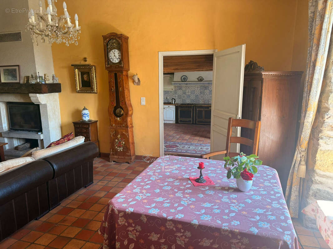 Maison à LA COQUILLE