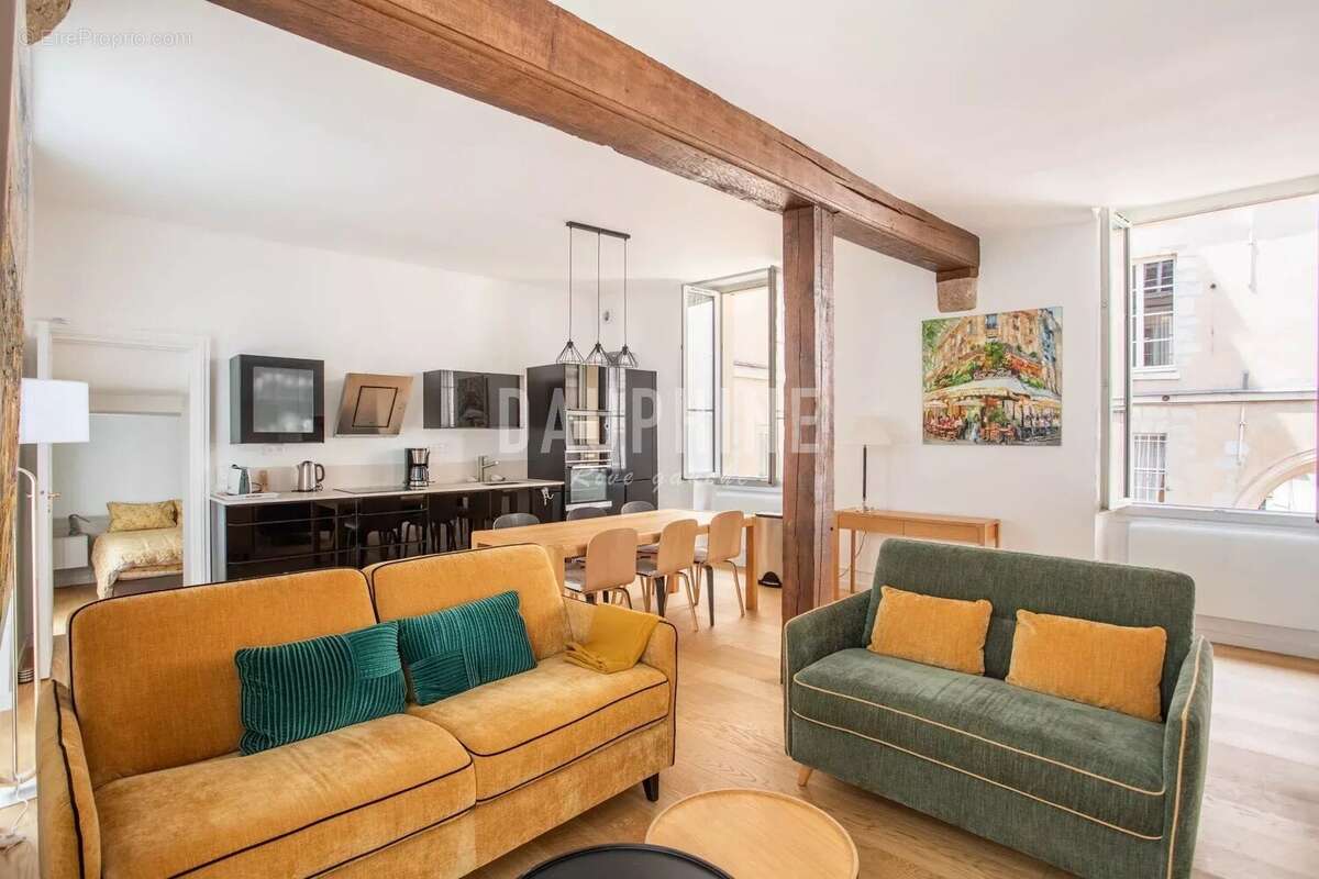 Appartement à PARIS-6E