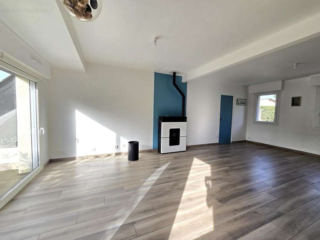 Photo 2 - Maison à ROMILLE