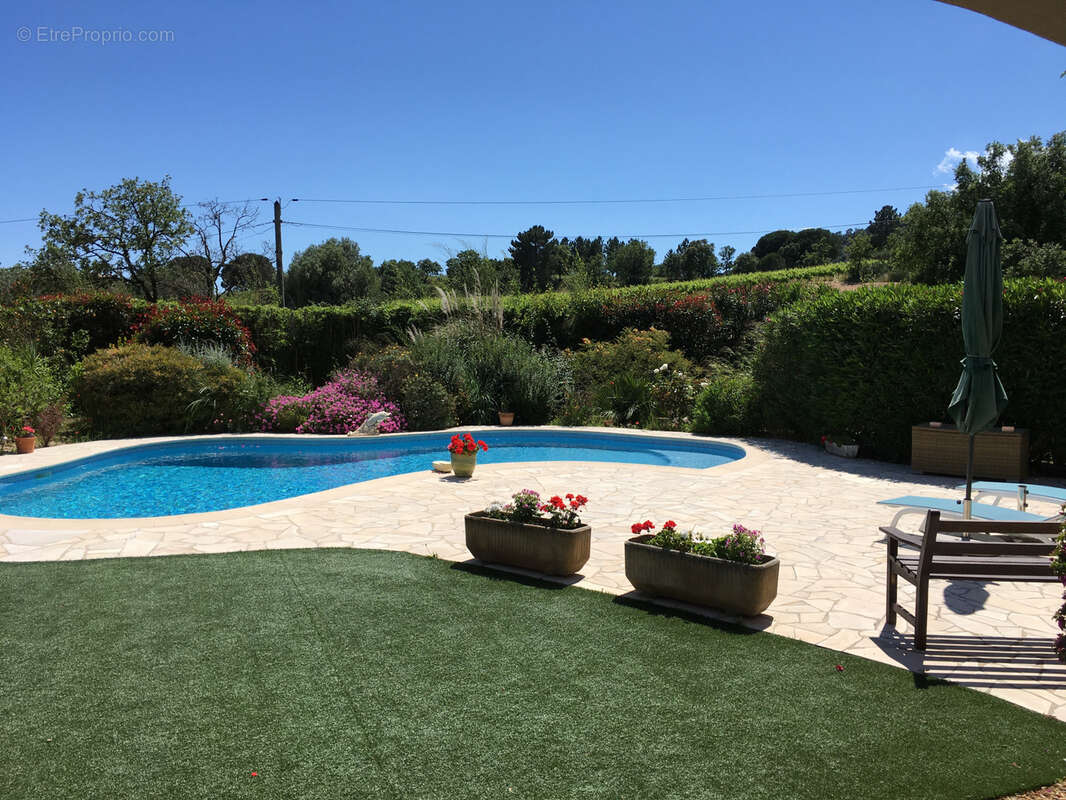 Maison à PLAN-DE-LA-TOUR