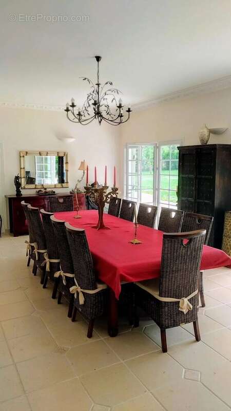 Maison à LES LOGES-EN-JOSAS