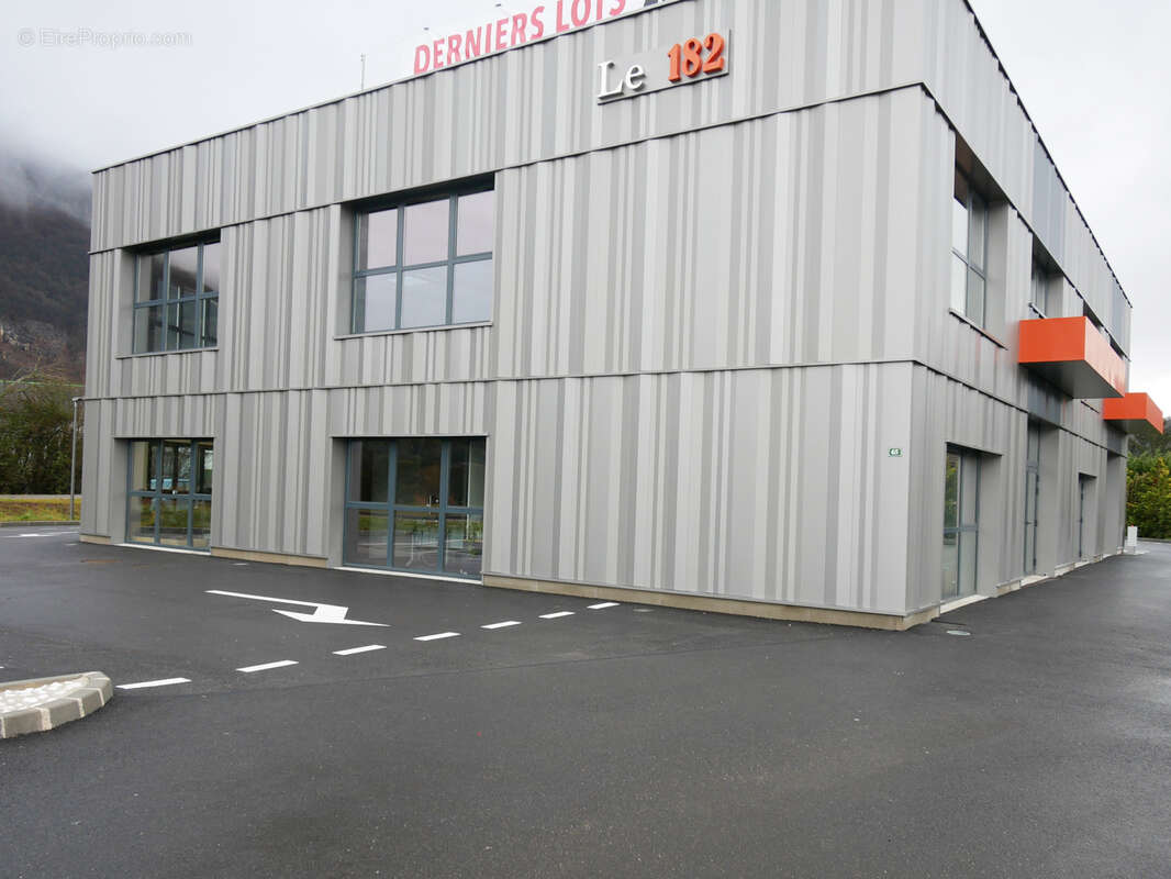Commerce à SILLINGY