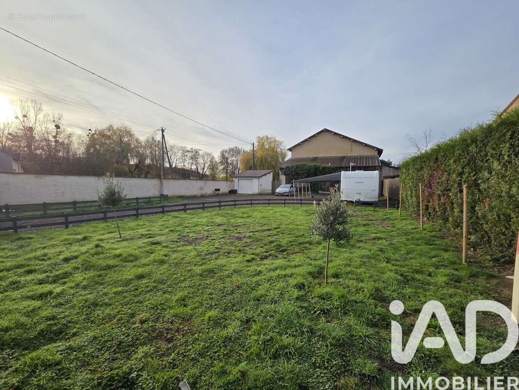 Photo 4 - Terrain à AZANNES-ET-SOUMAZANNES