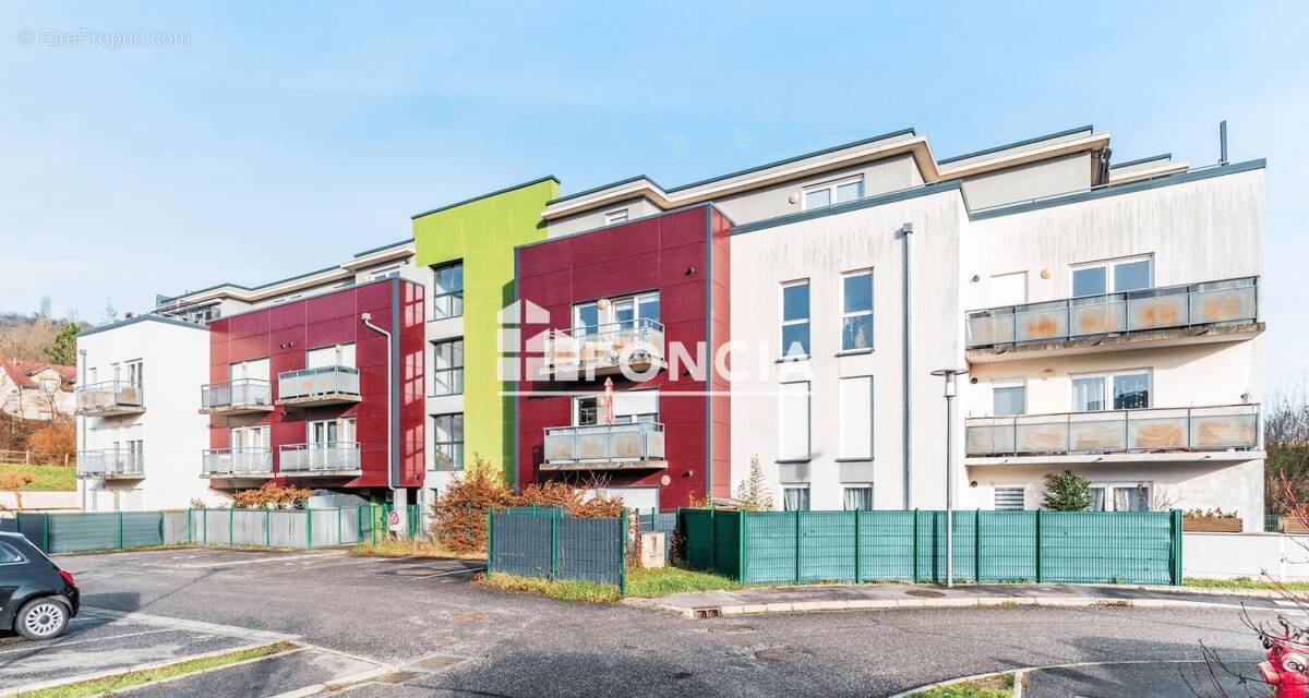 Appartement à SCY-CHAZELLES