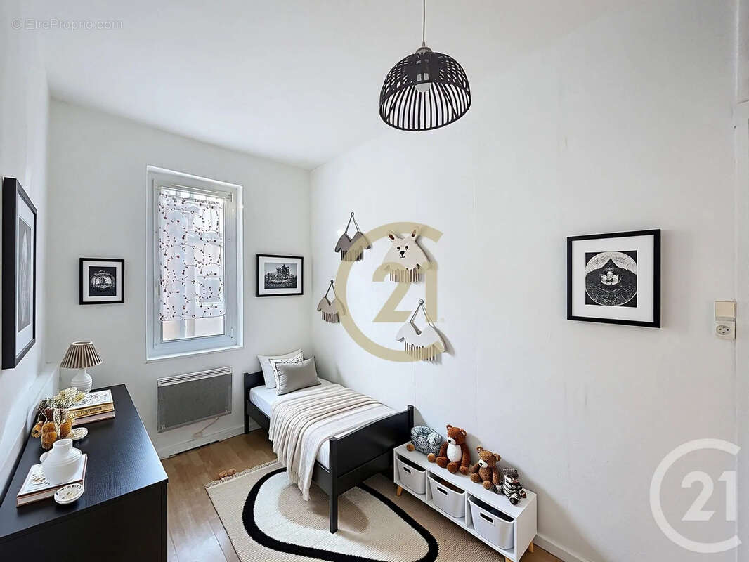 Maison à BAGNOLS-SUR-CEZE