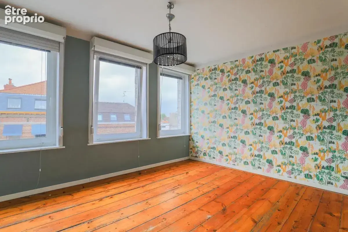 Maison de 8 pièces de 177 m² à Loos - photo 8