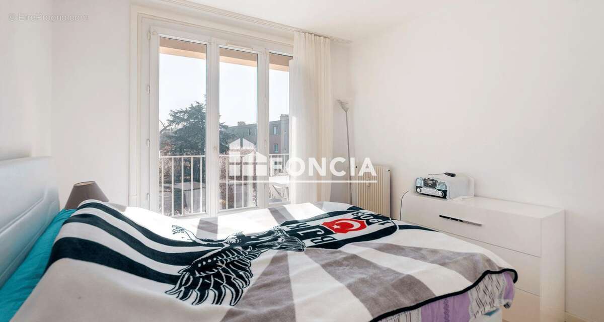 Appartement à EGLY