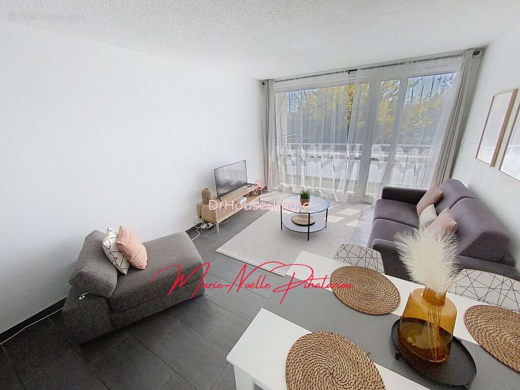 Appartement 68 m² à Cenon  - photo 26