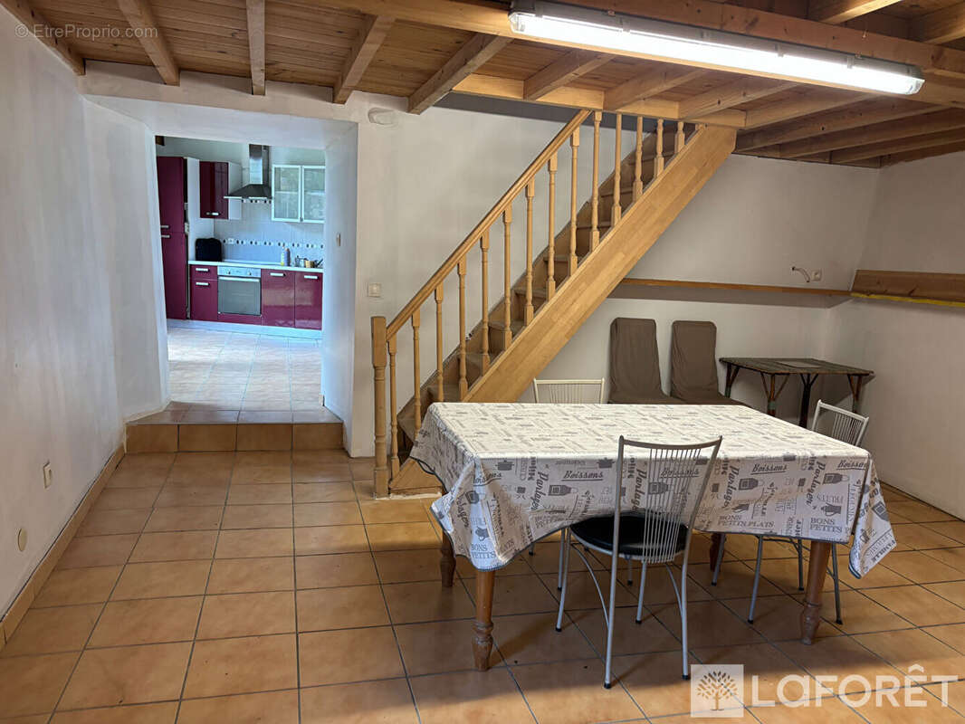 Maison Urbanya 5 pièce(s) 111 m² - photo 2