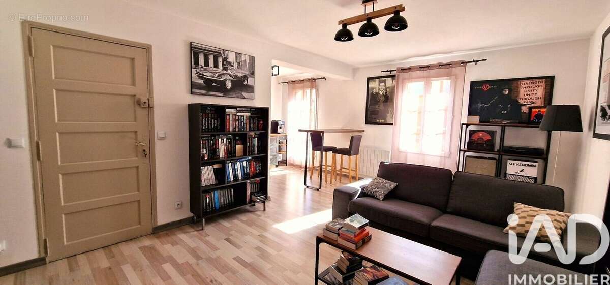 Photo 2 - Appartement à LE BEAUSSET