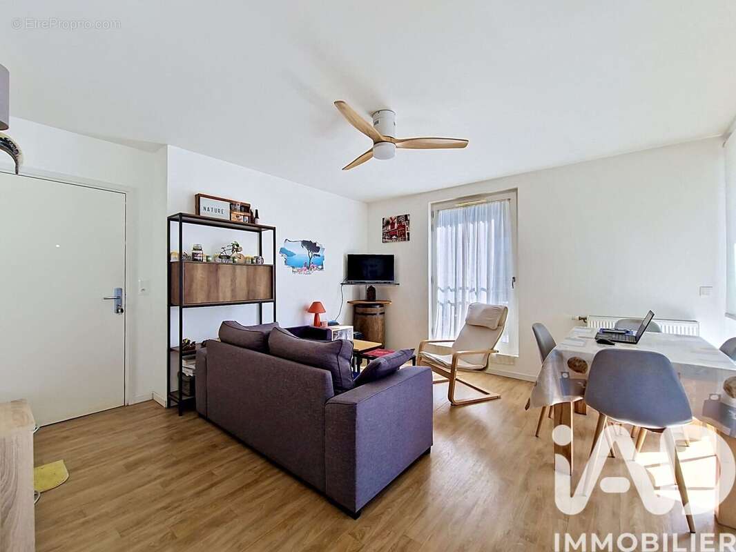 Photo 2 - Appartement à CHEVILLY-LARUE