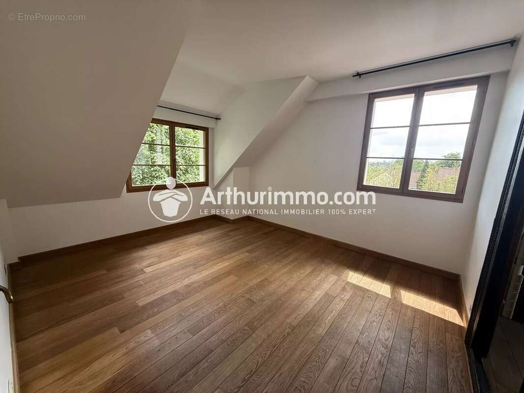 Maison à SOISY-SUR-SEINE