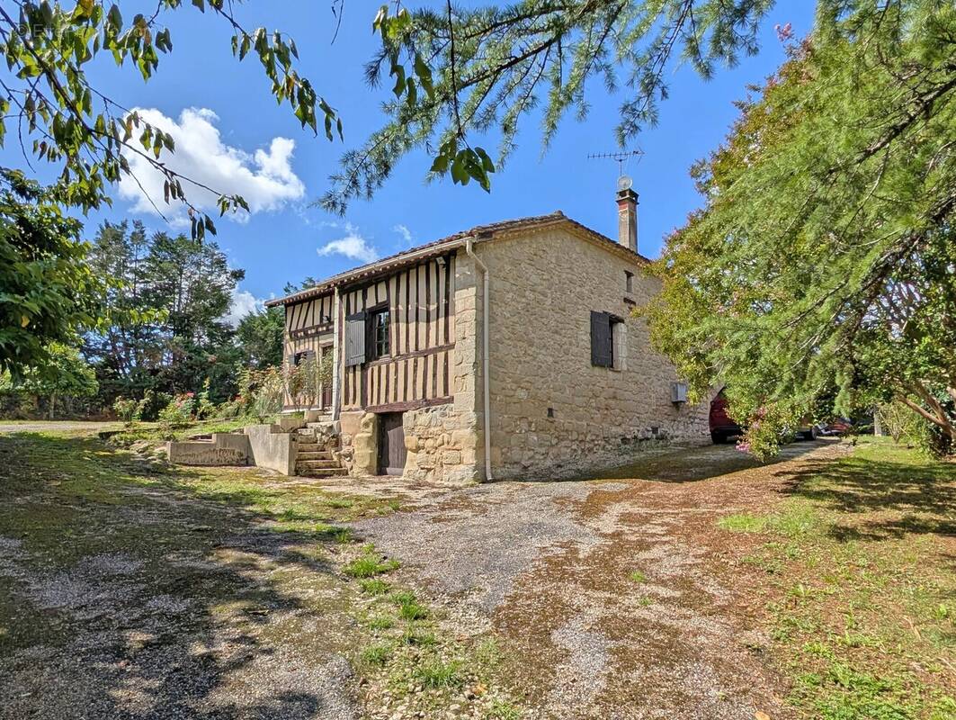Maison à TOMBEBOEUF