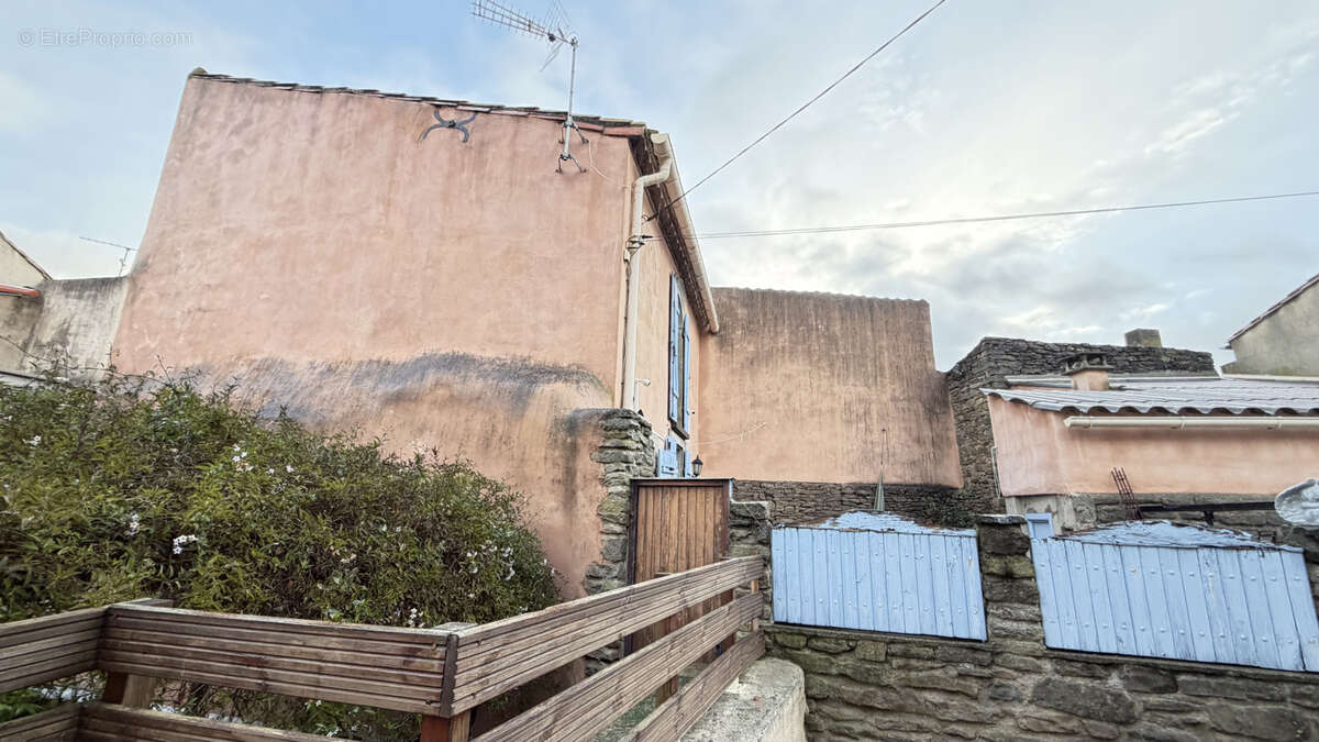 Maison à LAURE-MINERVOIS