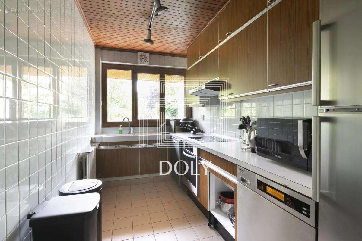 Appartement à ISSY-LES-MOULINEAUX